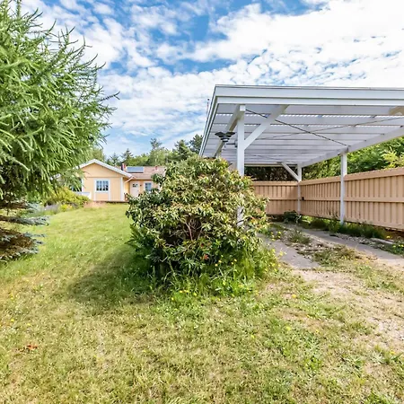 Three-Bedroom Holiday Home In Farevejle Сasa de vacaciones *