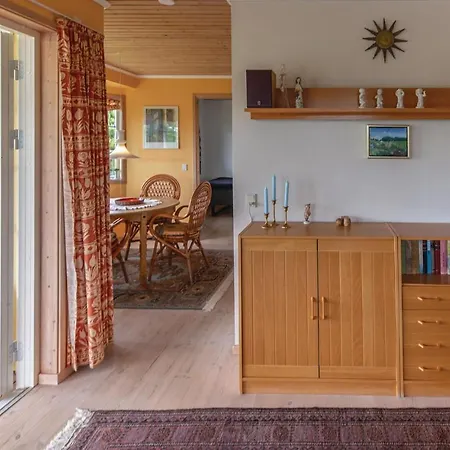 Three-Bedroom Holiday Home In Farevejle
